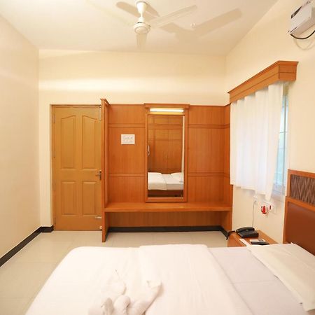 Jmj Comfort Hotel Salem Exterior foto