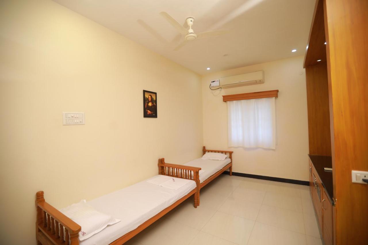 Jmj Comfort Hotel Salem Exterior foto